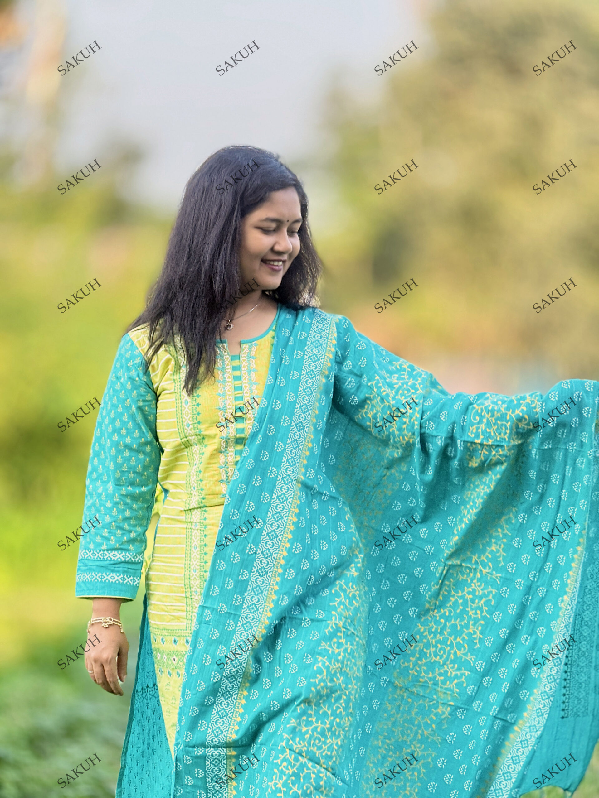 প্রিমিয়াম ১০০% কটন থ্রি-পিস ড্রেস কালেকশন - Image 2